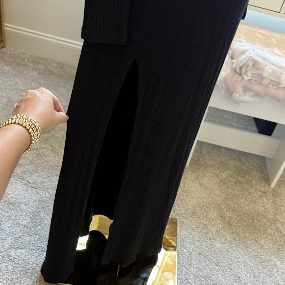 Reformation Black Long Sleeve Dress size small - Picture 4 of 7